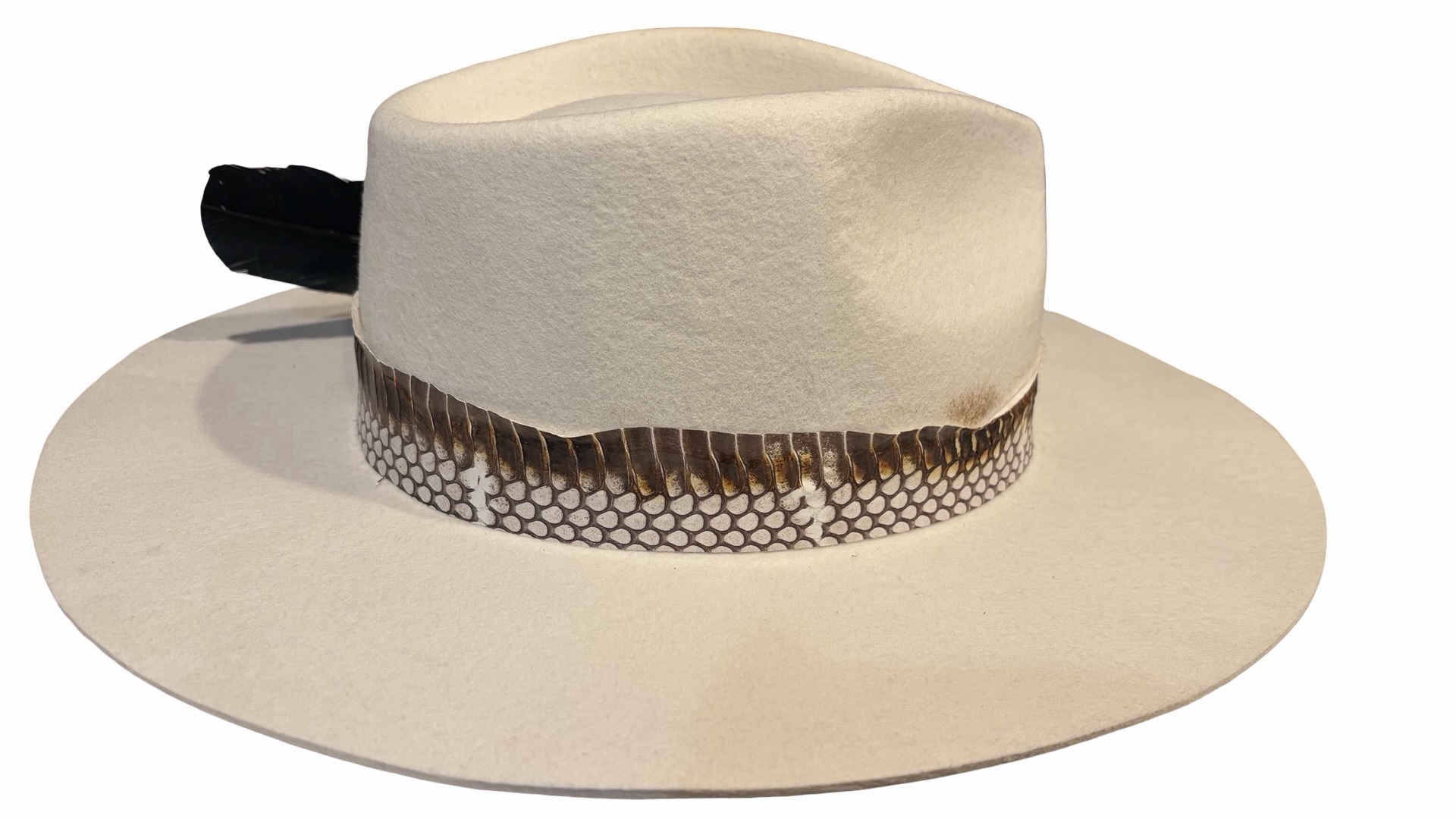The white Serpent Fedora - Image 5